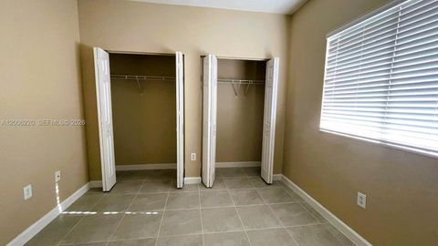 Tiny photo for 390 NE 35th Ave, Homestead, FL 33033 (MLS # A12006220)