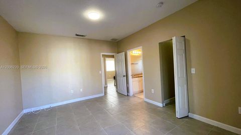 Tiny photo for 390 NE 35th Ave, Homestead, FL 33033 (MLS # A12006220)