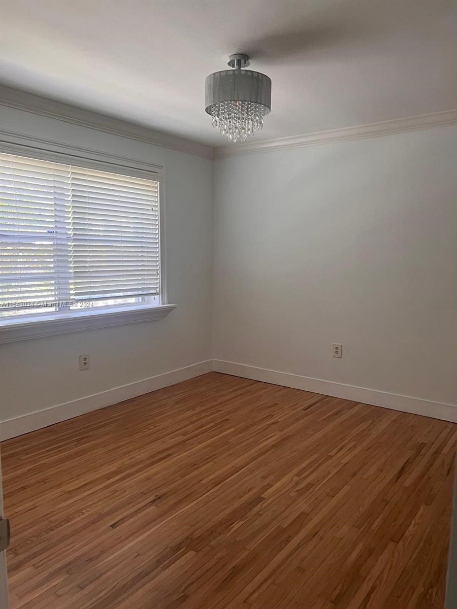 Photo 5 of 11 of 5605 SW 80th St 98B condo