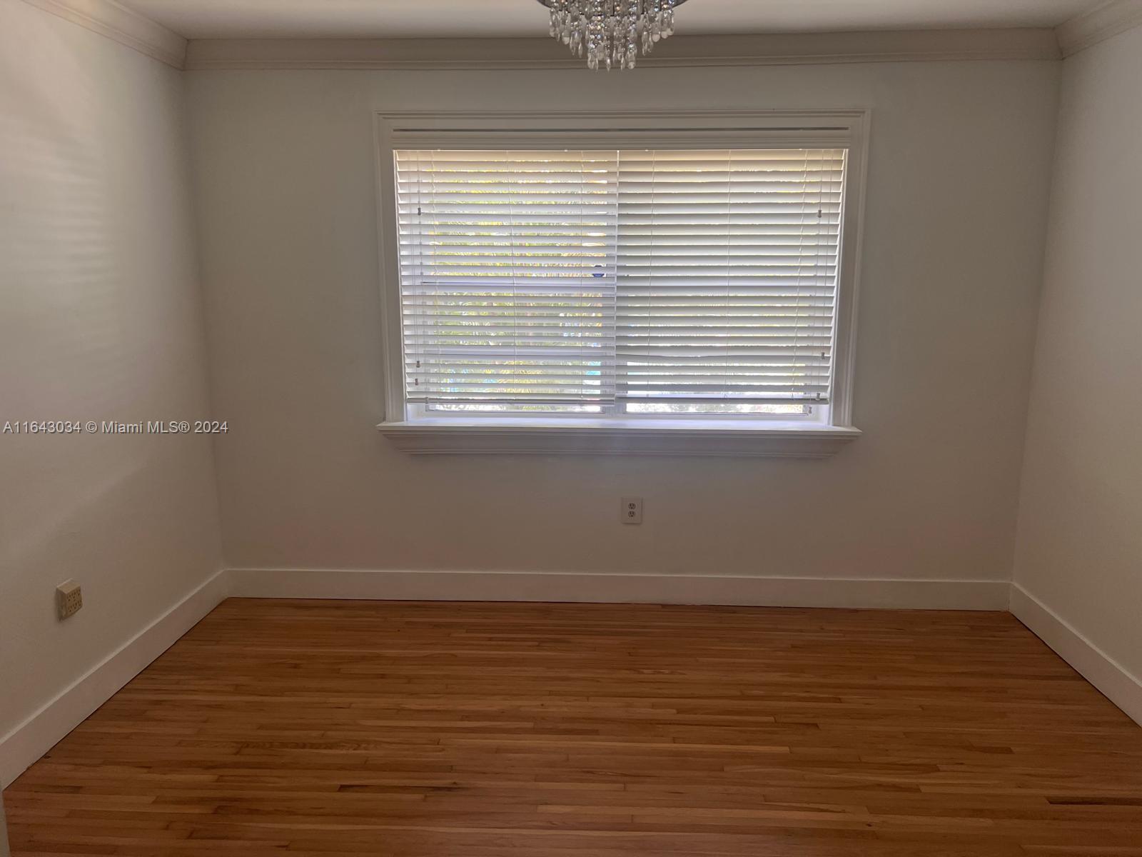Photo 6 of 11 of 5605 SW 80th St 98B condo
