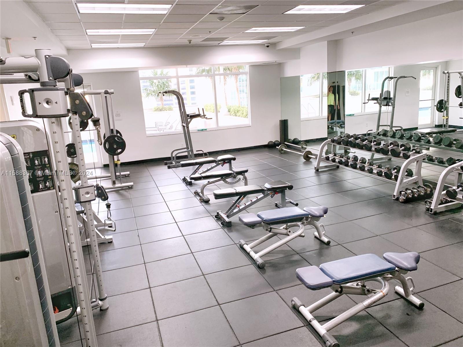 THE CLUB AT BRICKELL BAY - Residential