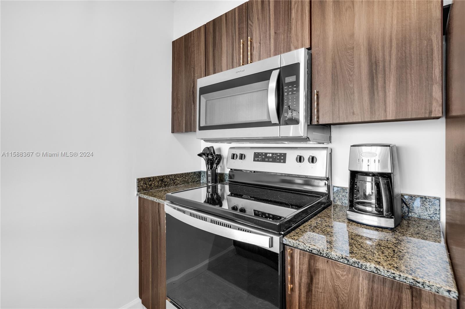 THE CLUB AT BRICKELL BAY - Residential
