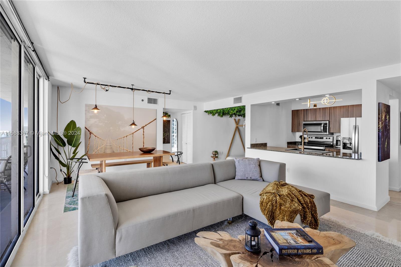 THE CLUB AT BRICKELL BAY - Residential