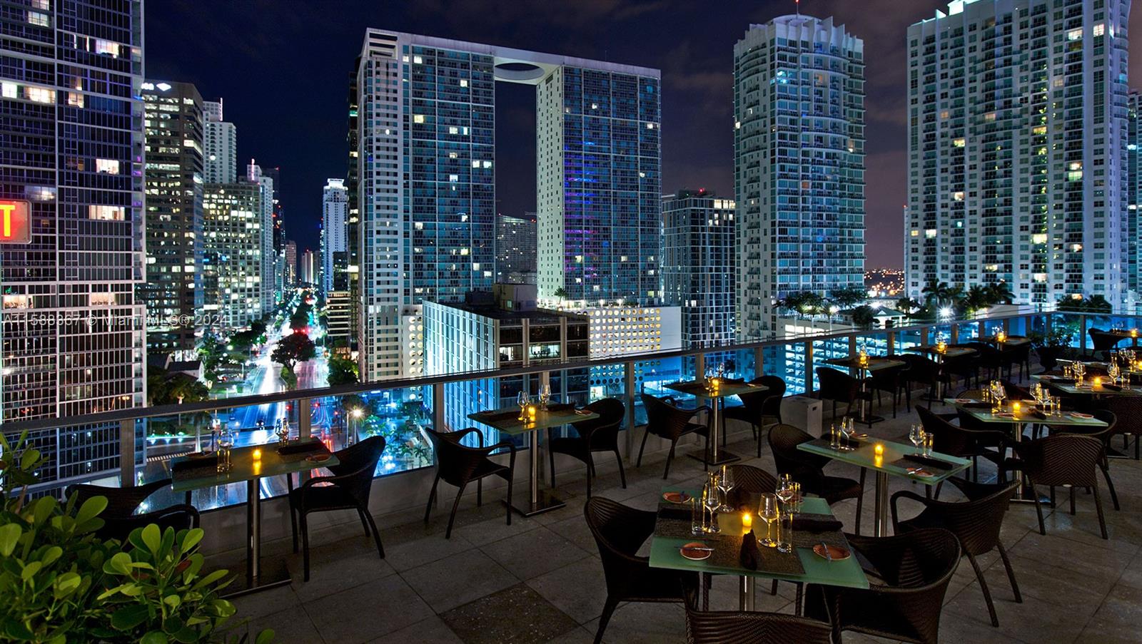 THE CLUB AT BRICKELL BAY - Residential