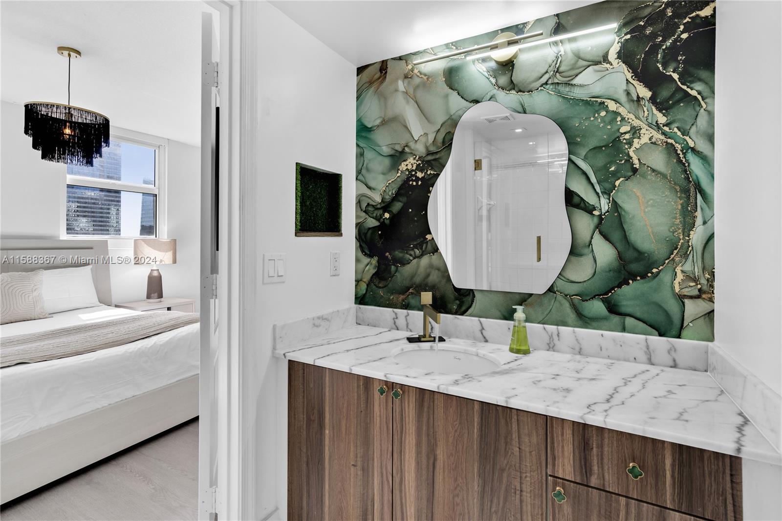 THE CLUB AT BRICKELL BAY - Residential