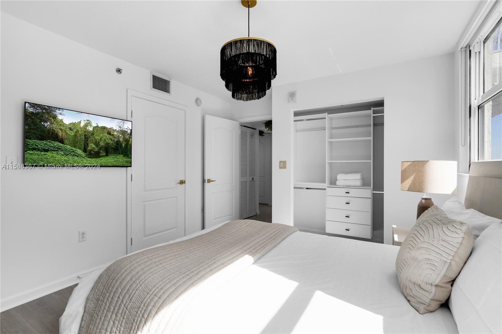 THE CLUB AT BRICKELL BAY - Residential