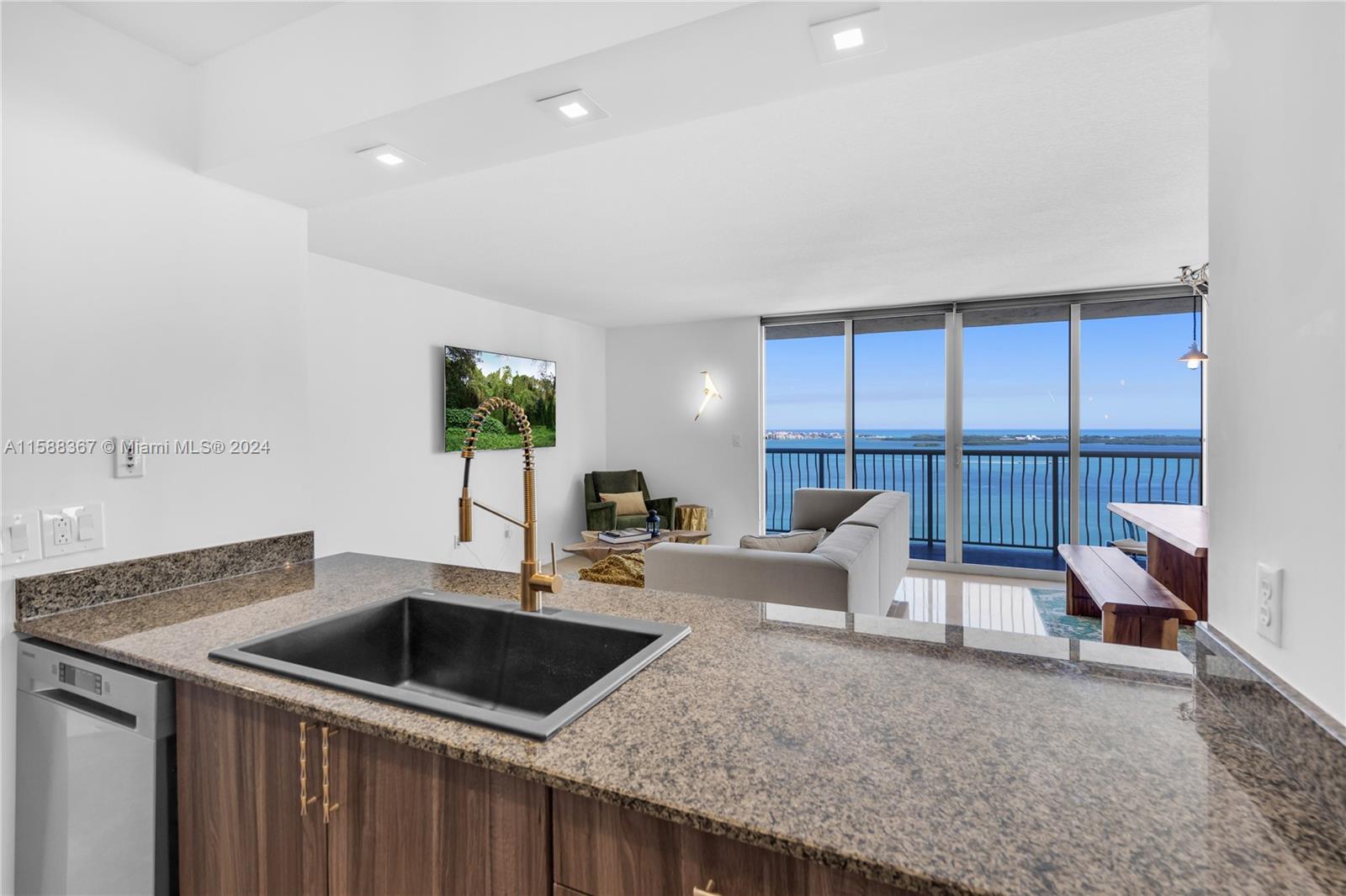 THE CLUB AT BRICKELL BAY - Residential