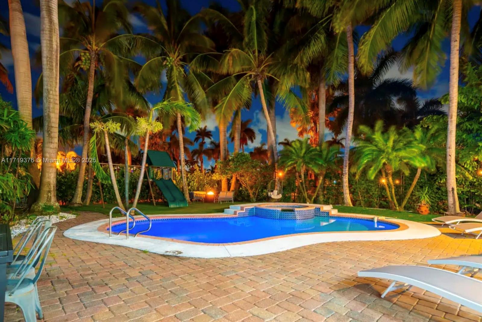 HOLLYWOOD LAKES SECTION - Residential Lease