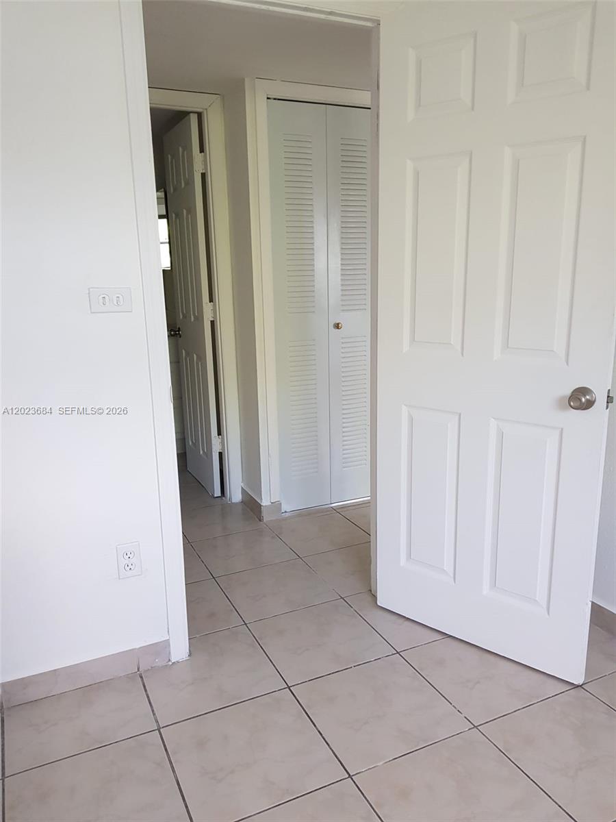 606 W 81st St 314