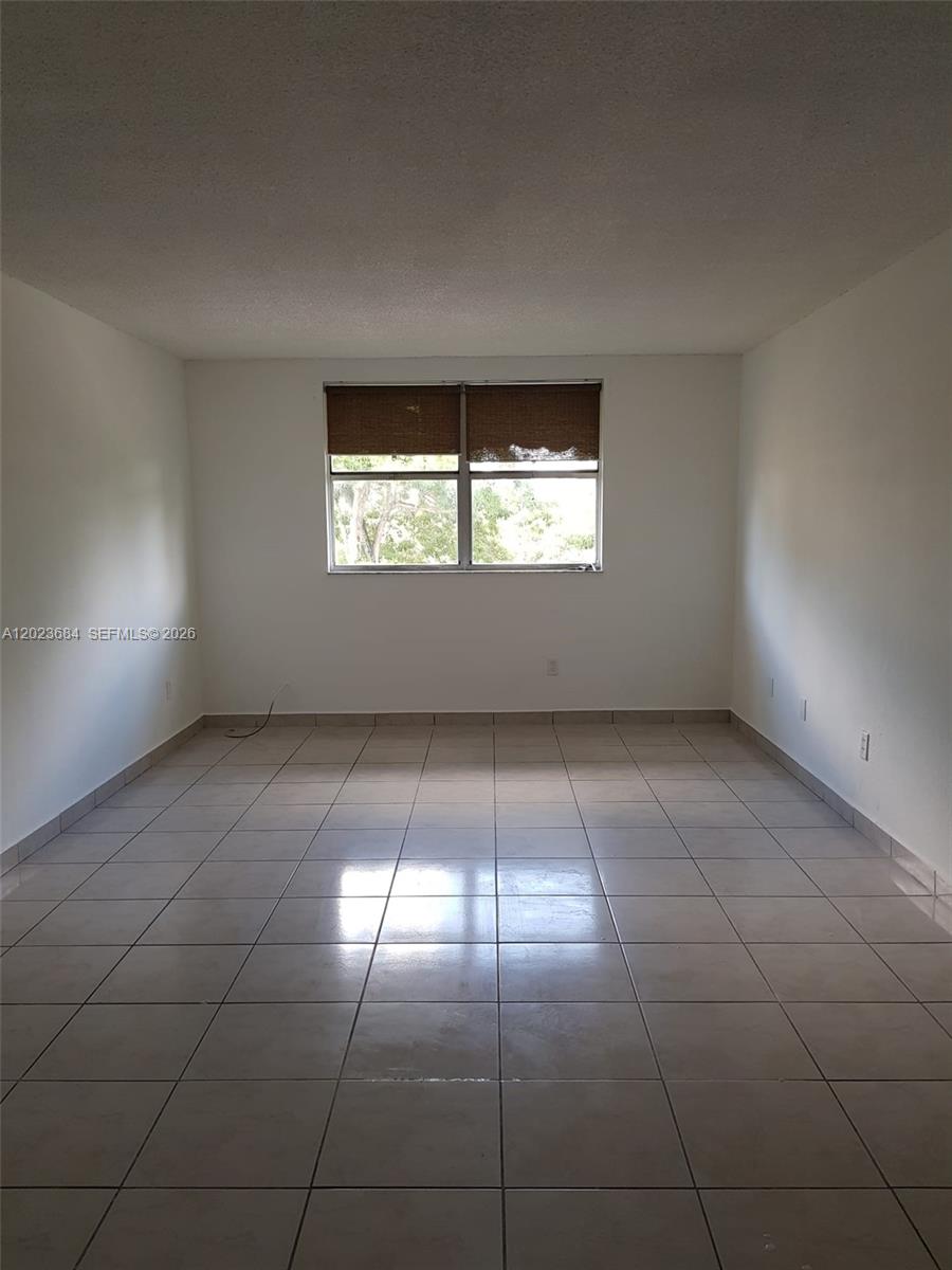 606 W 81st St 314