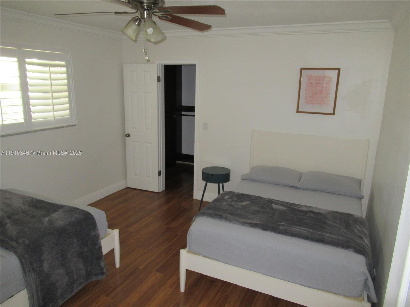 HOLLYWOOD HILLS 1965 - Residential Lease