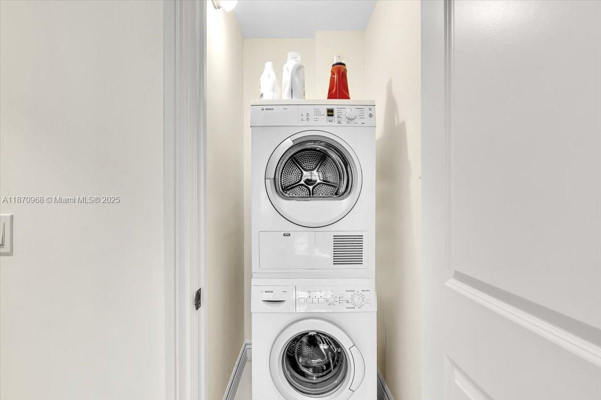 BALMORAL CONDO - Residential