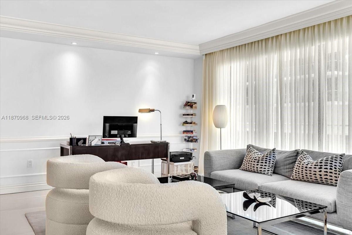 BALMORAL CONDO - Residential