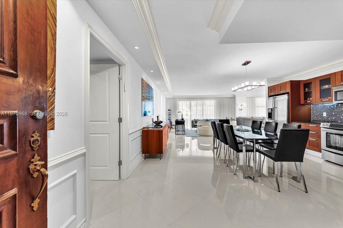 BALMORAL CONDO - Residential