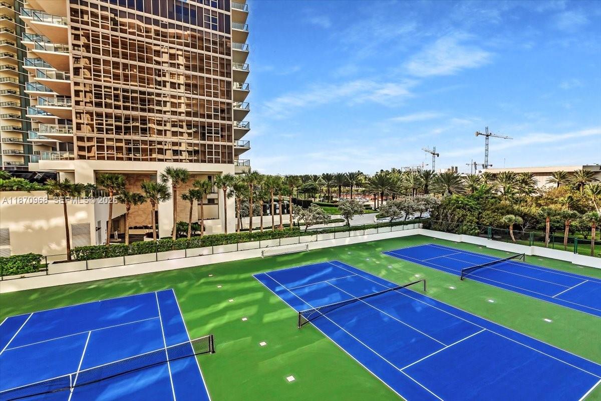 BALMORAL CONDO - Residential