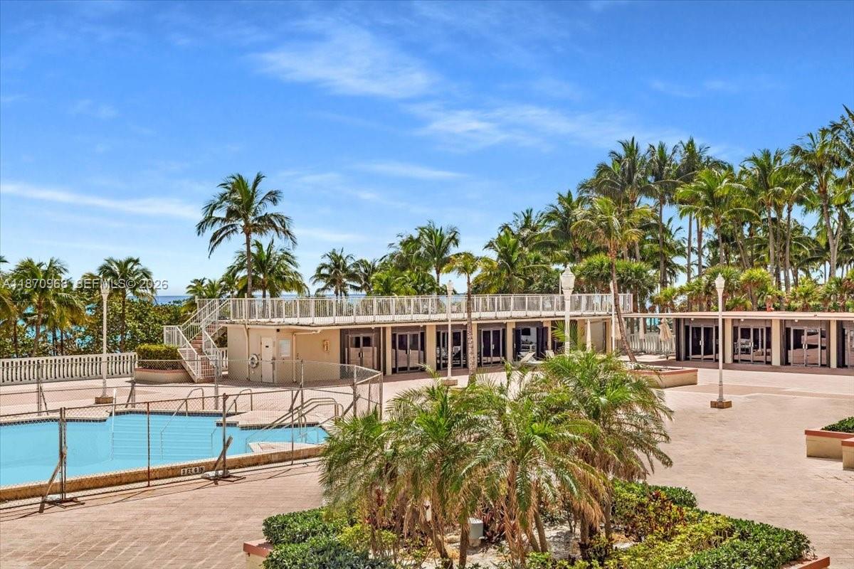 BALMORAL CONDO - Residential