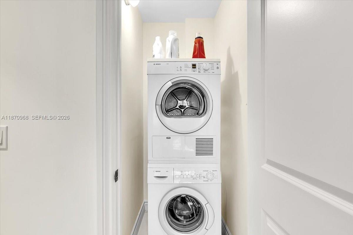 BALMORAL CONDO - Residential