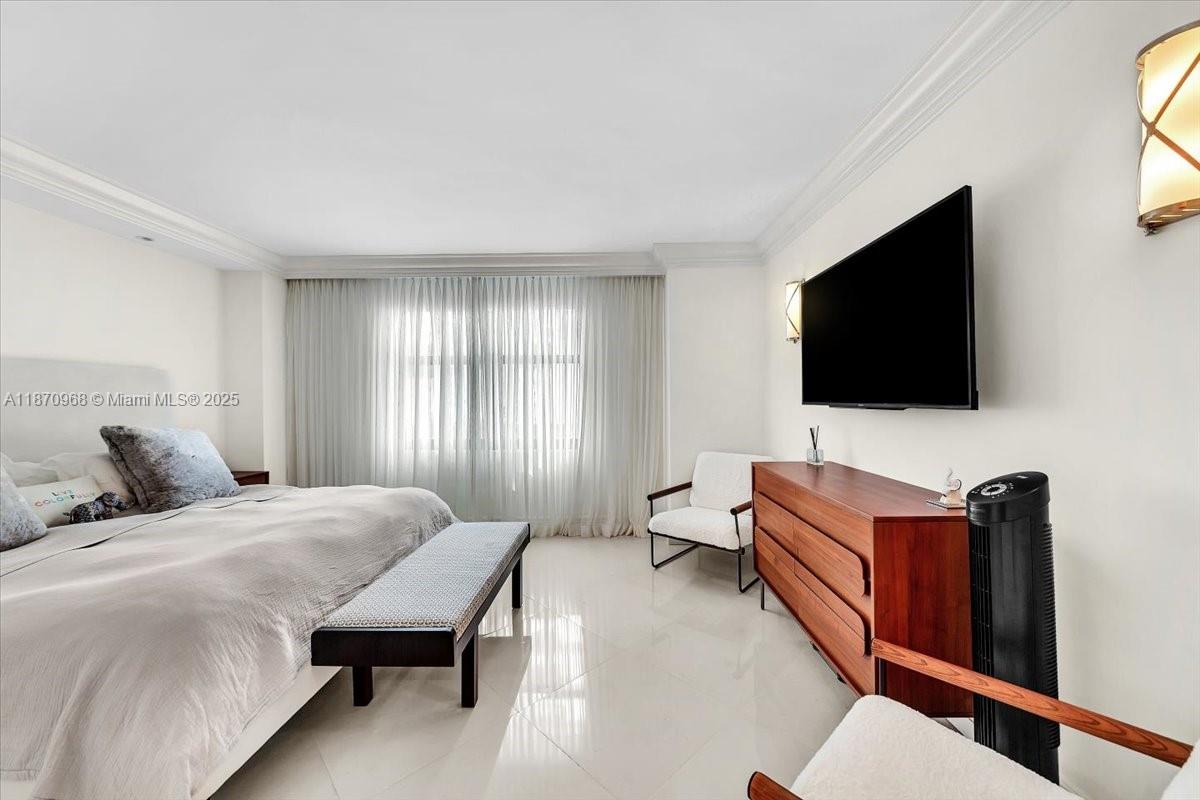 BALMORAL CONDO - Residential