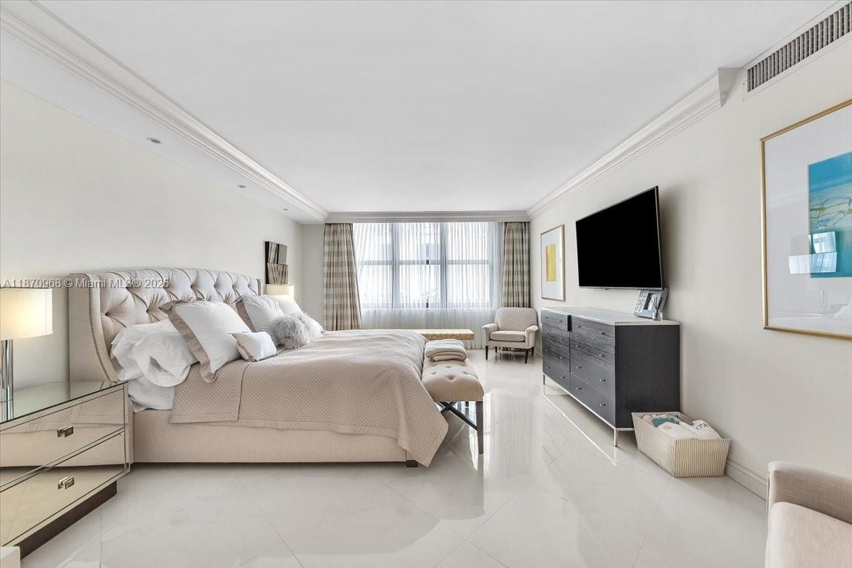 BALMORAL CONDO - Residential