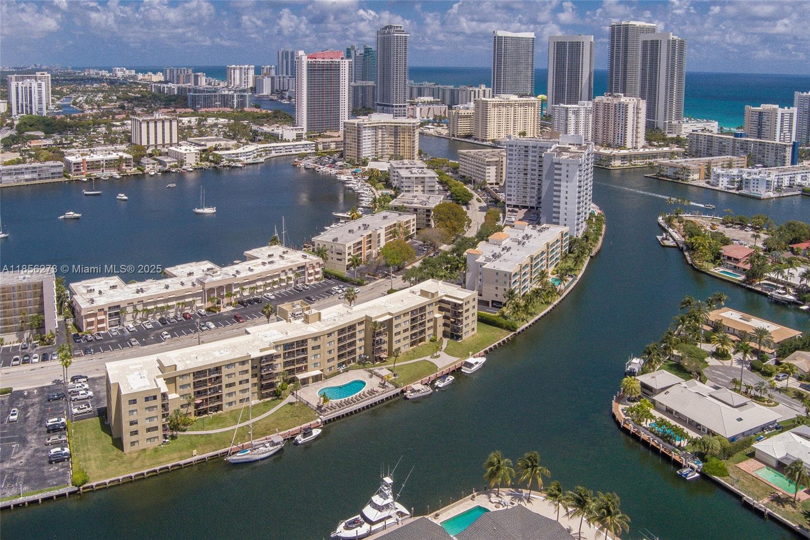 YACHT CLUB CONDO (THE) - Residential Lease
