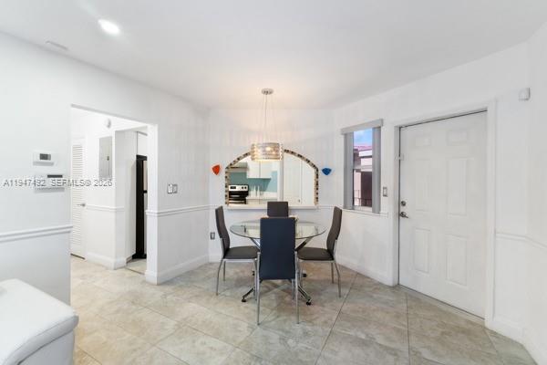 SKY LAKE GARDENS NO 3 CON - Residential