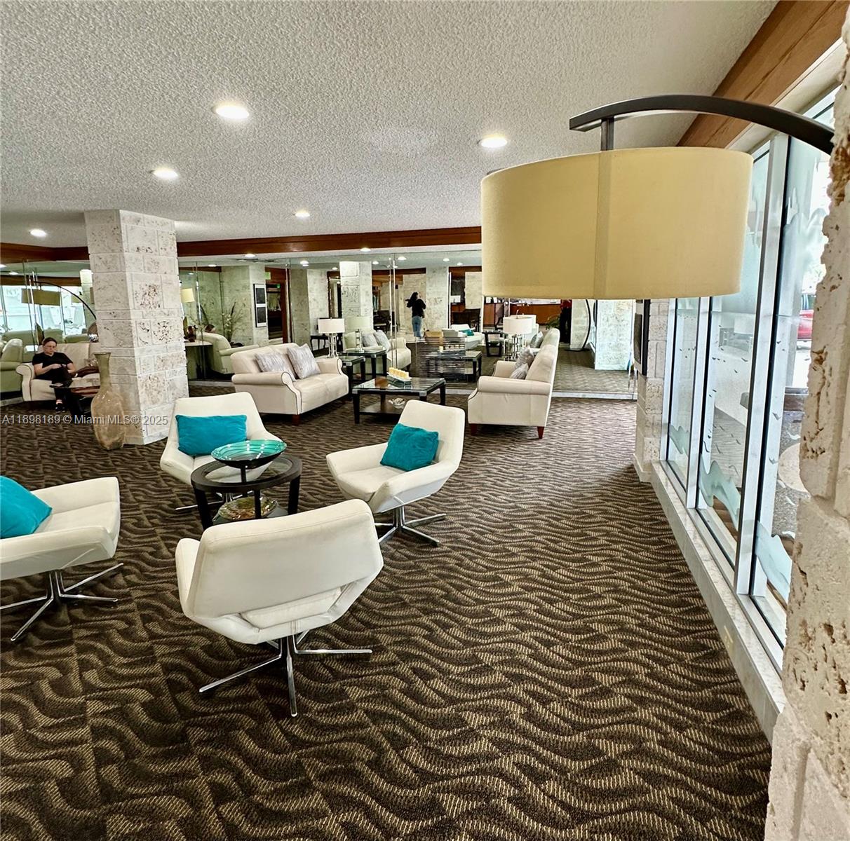 WINSTON TOWERS 500 CONDO - Residential