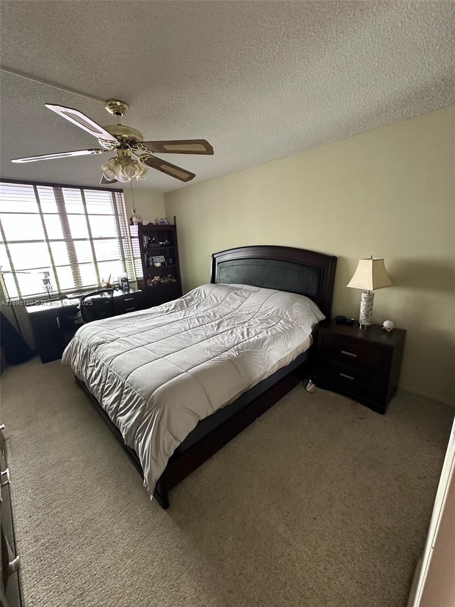 WINSTON TOWERS 500 CONDO - Residential