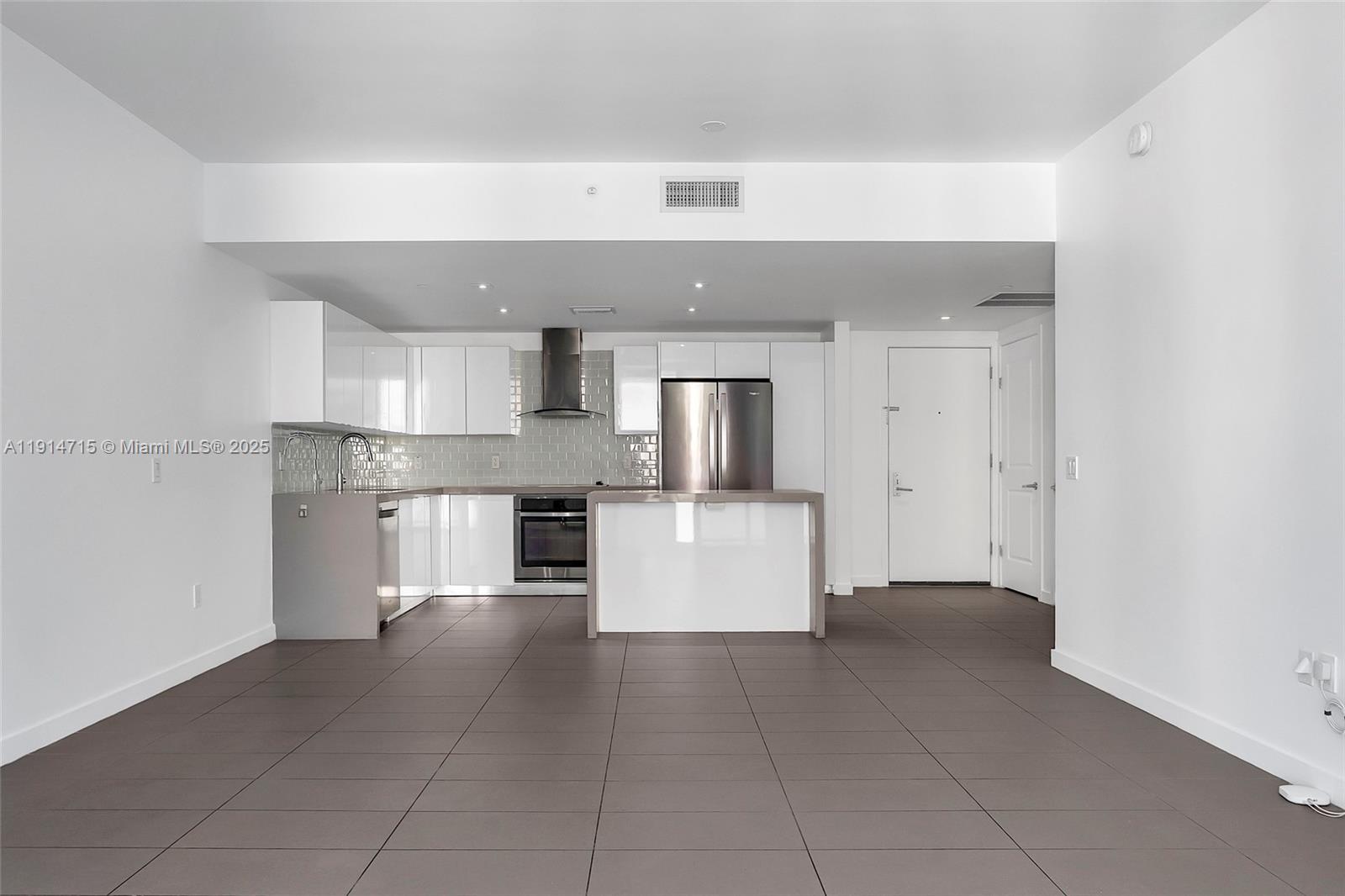 CANVAS CONDO - Residential