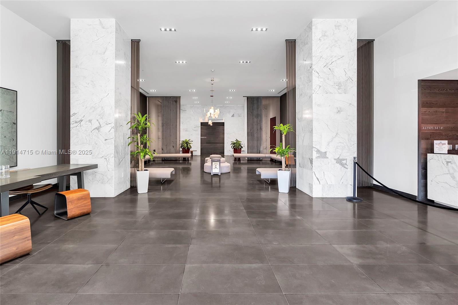 CANVAS CONDO - Residential