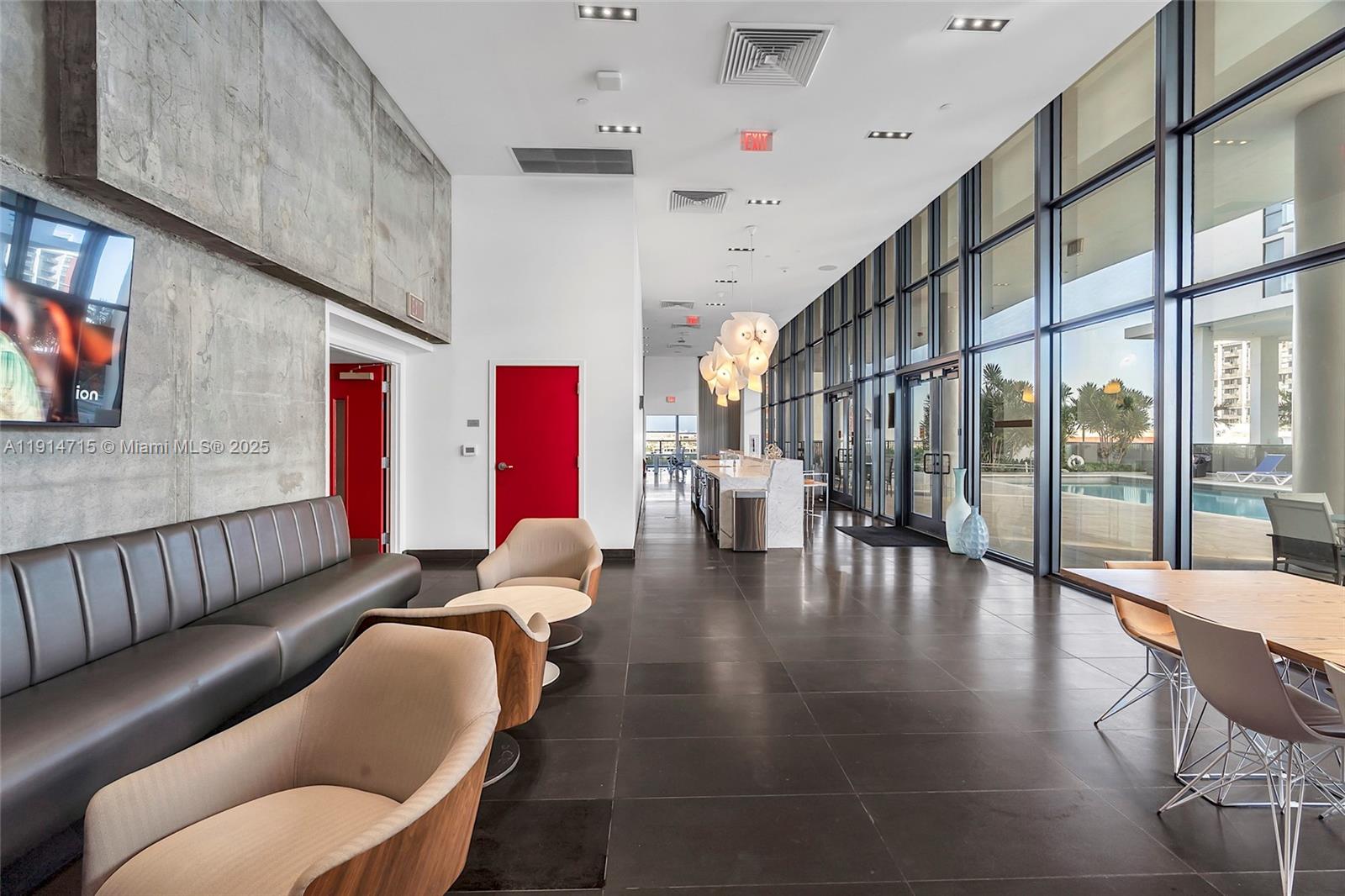 CANVAS CONDO - Residential