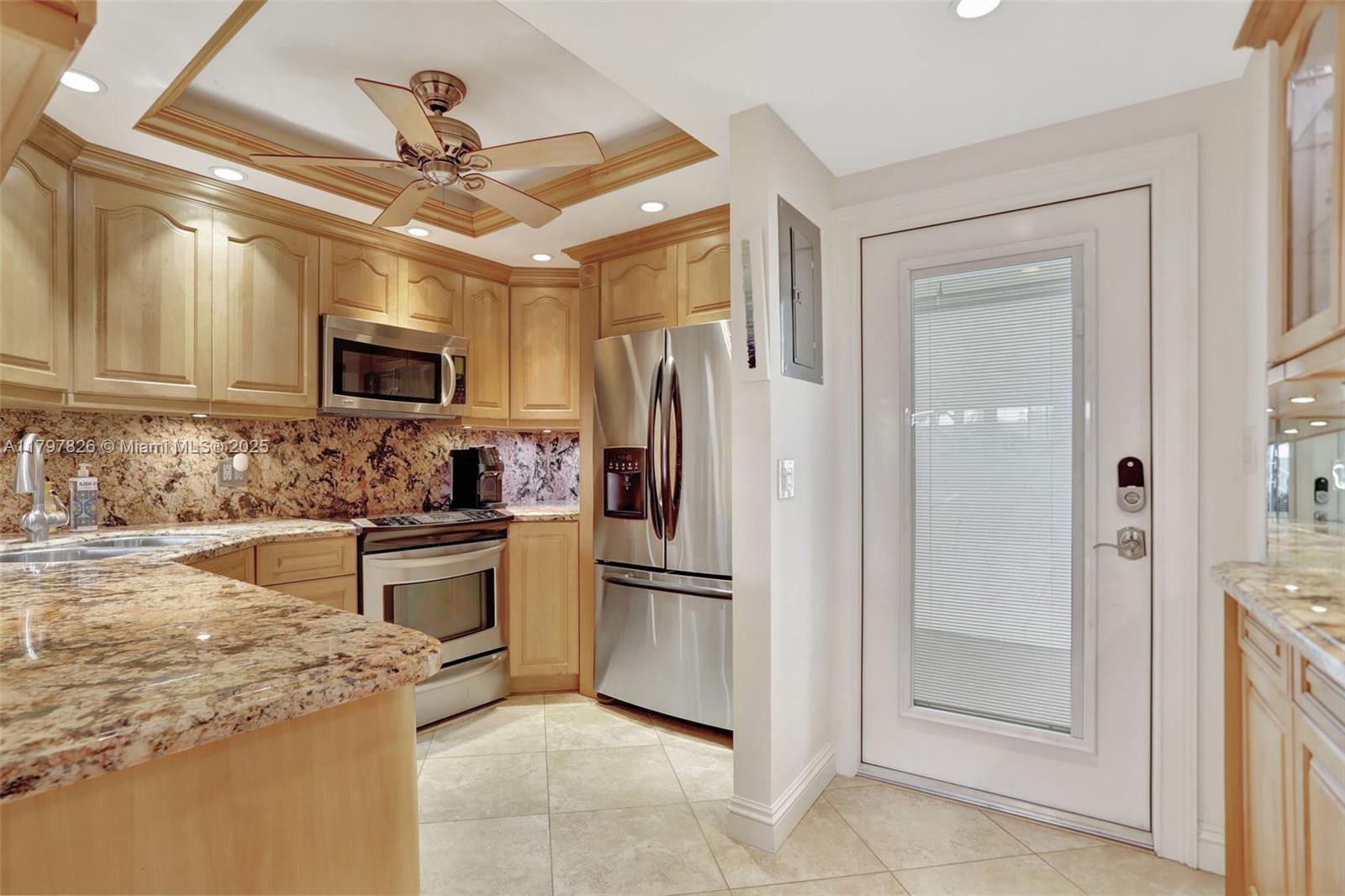 2731 NE 14th St Cswy 115