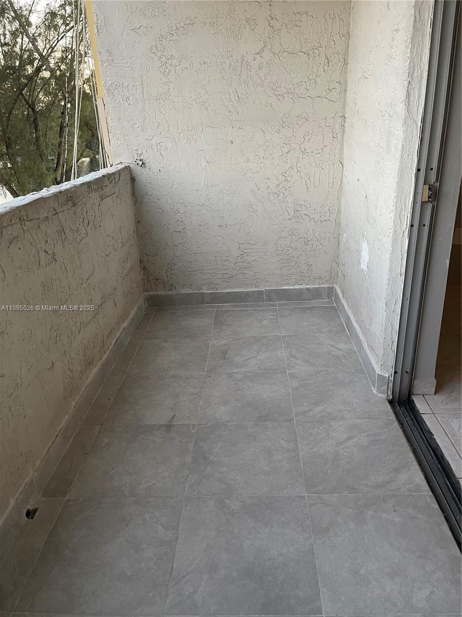 SAMARI LAKE EAST CONDO - Residential Lease