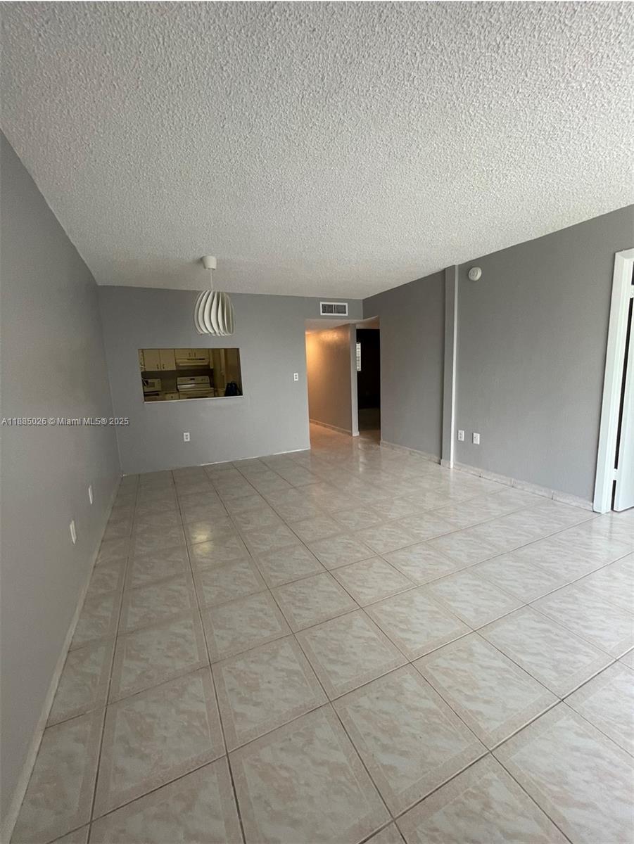 SAMARI LAKE EAST CONDO - Residential Lease