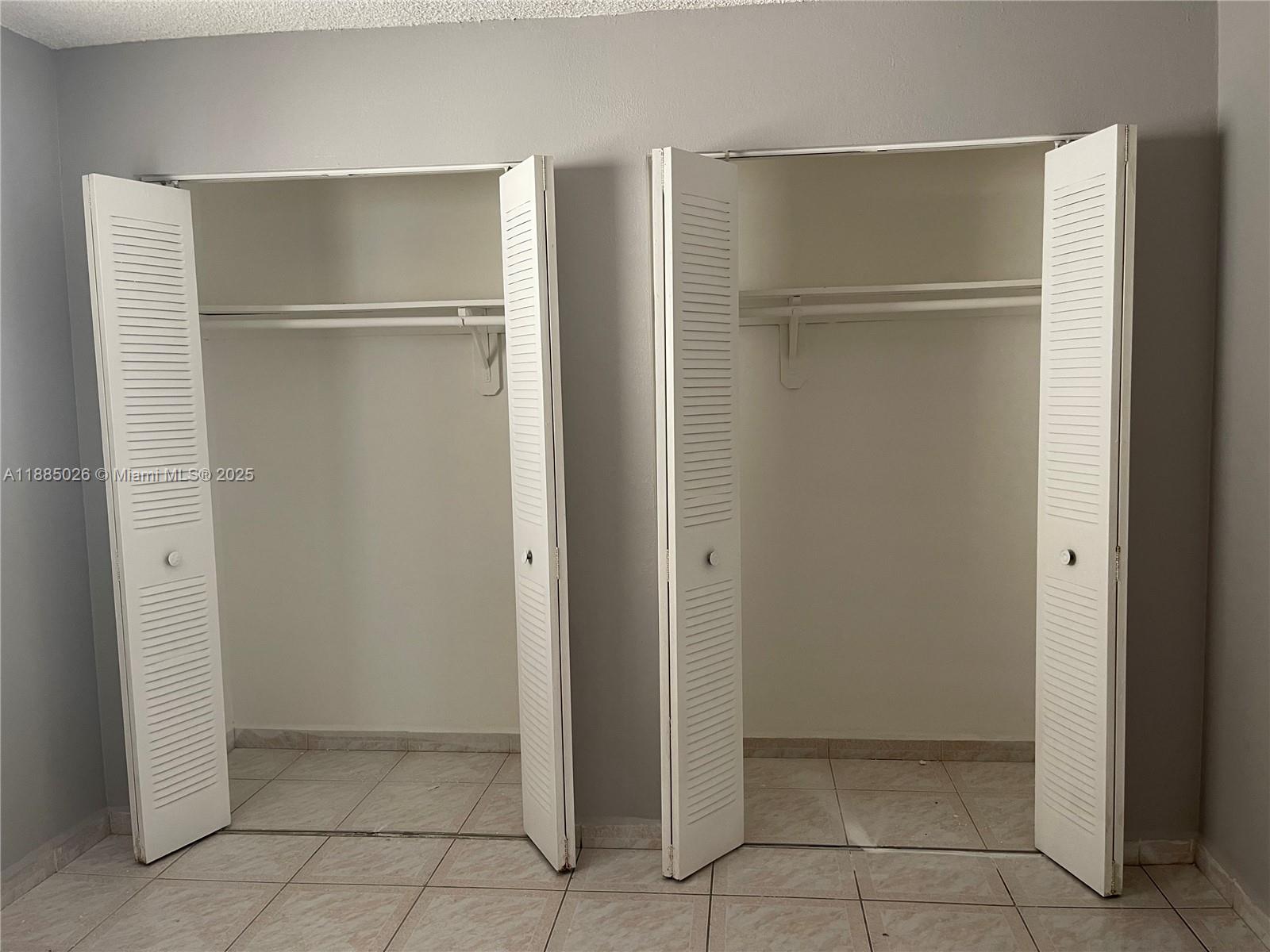 SAMARI LAKE EAST CONDO - Residential Lease