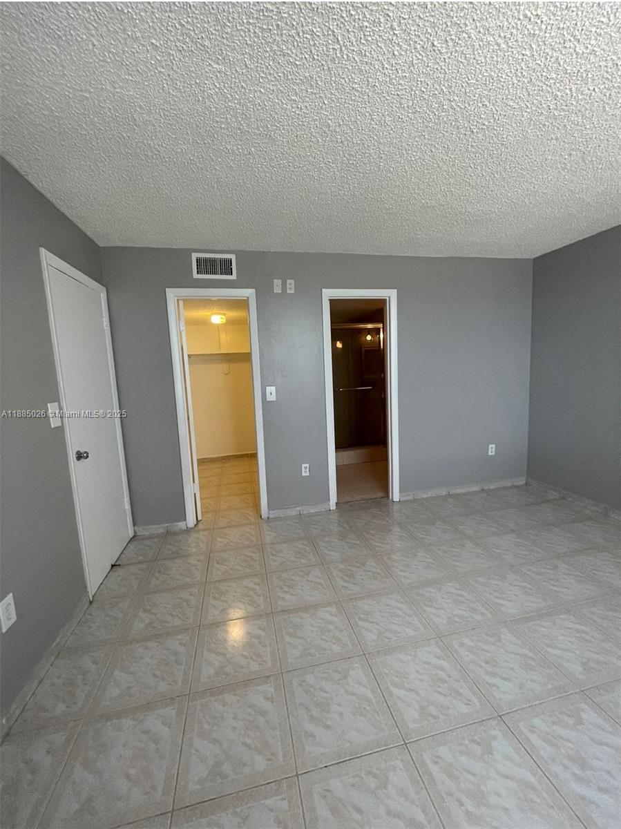 SAMARI LAKE EAST CONDO - Residential Lease