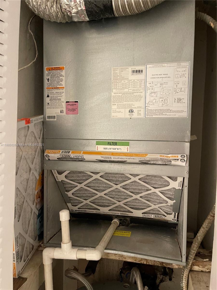 SAMARI LAKE EAST CONDO - Residential Lease