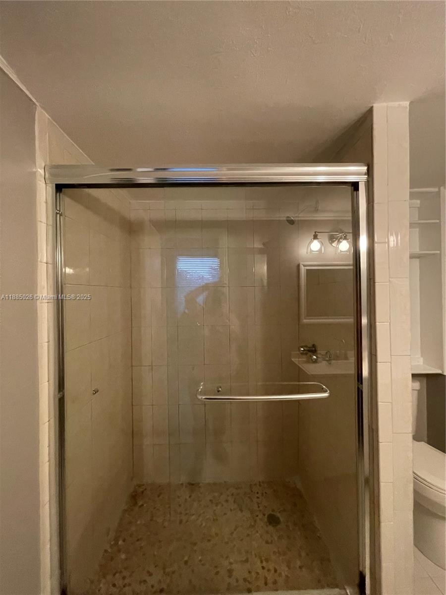 SAMARI LAKE EAST CONDO - Residential Lease