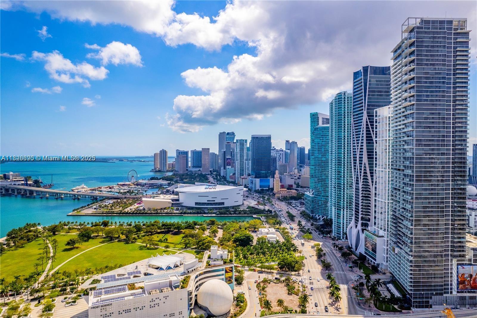 MARQUIS CONDO - Residential