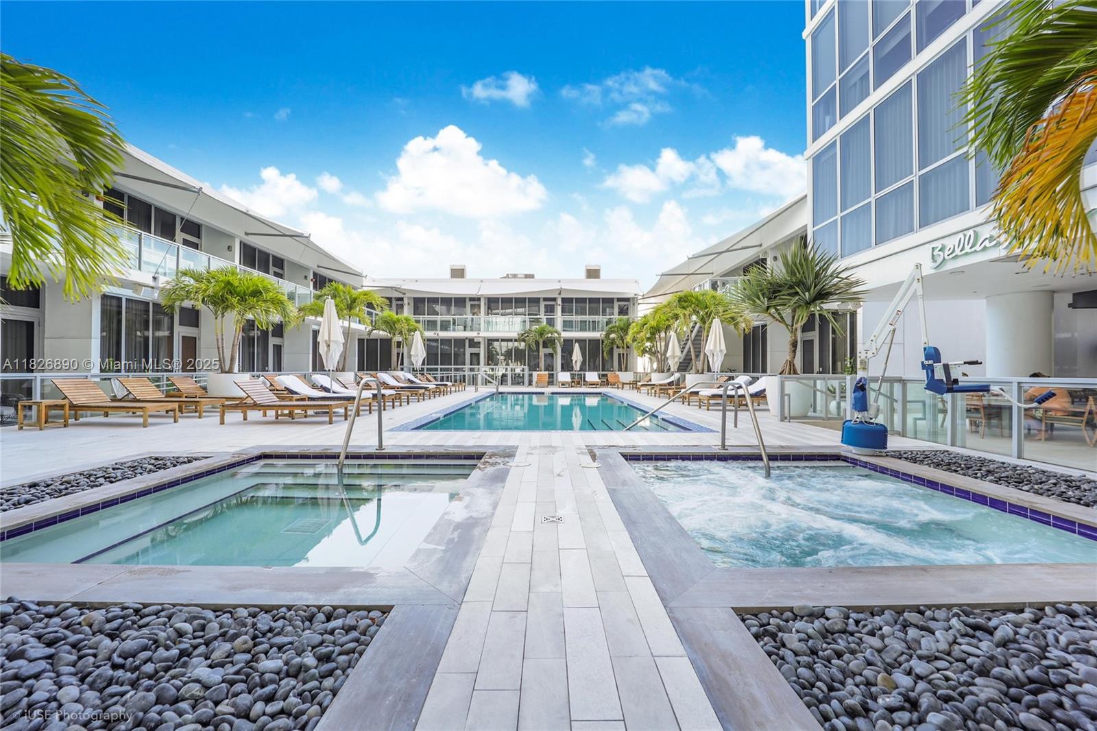 MARQUIS CONDO - Residential