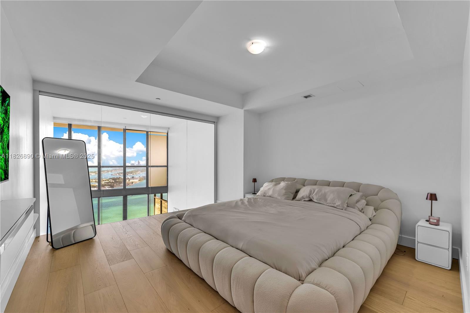 MARQUIS CONDO - Residential