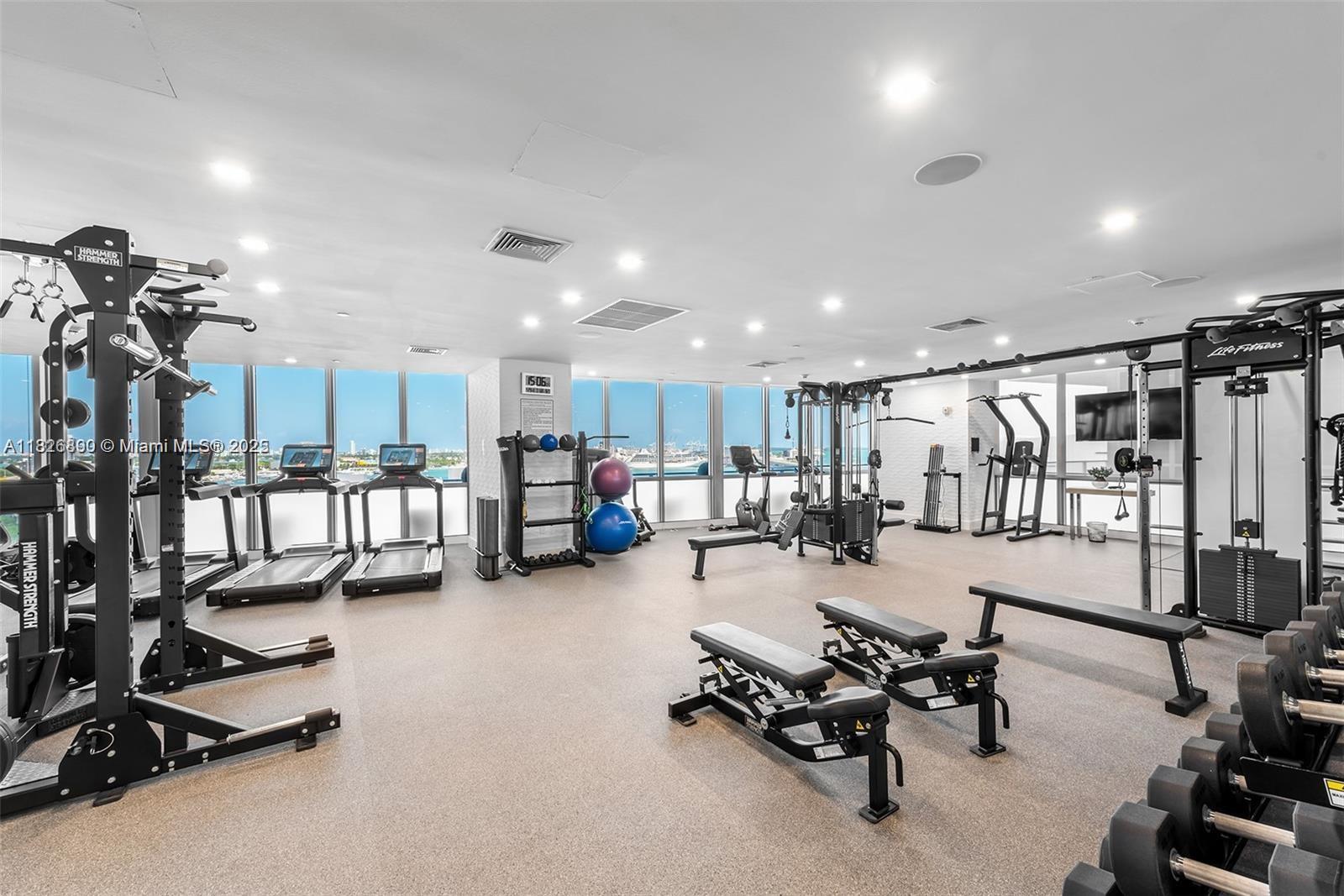 MARQUIS CONDO - Residential