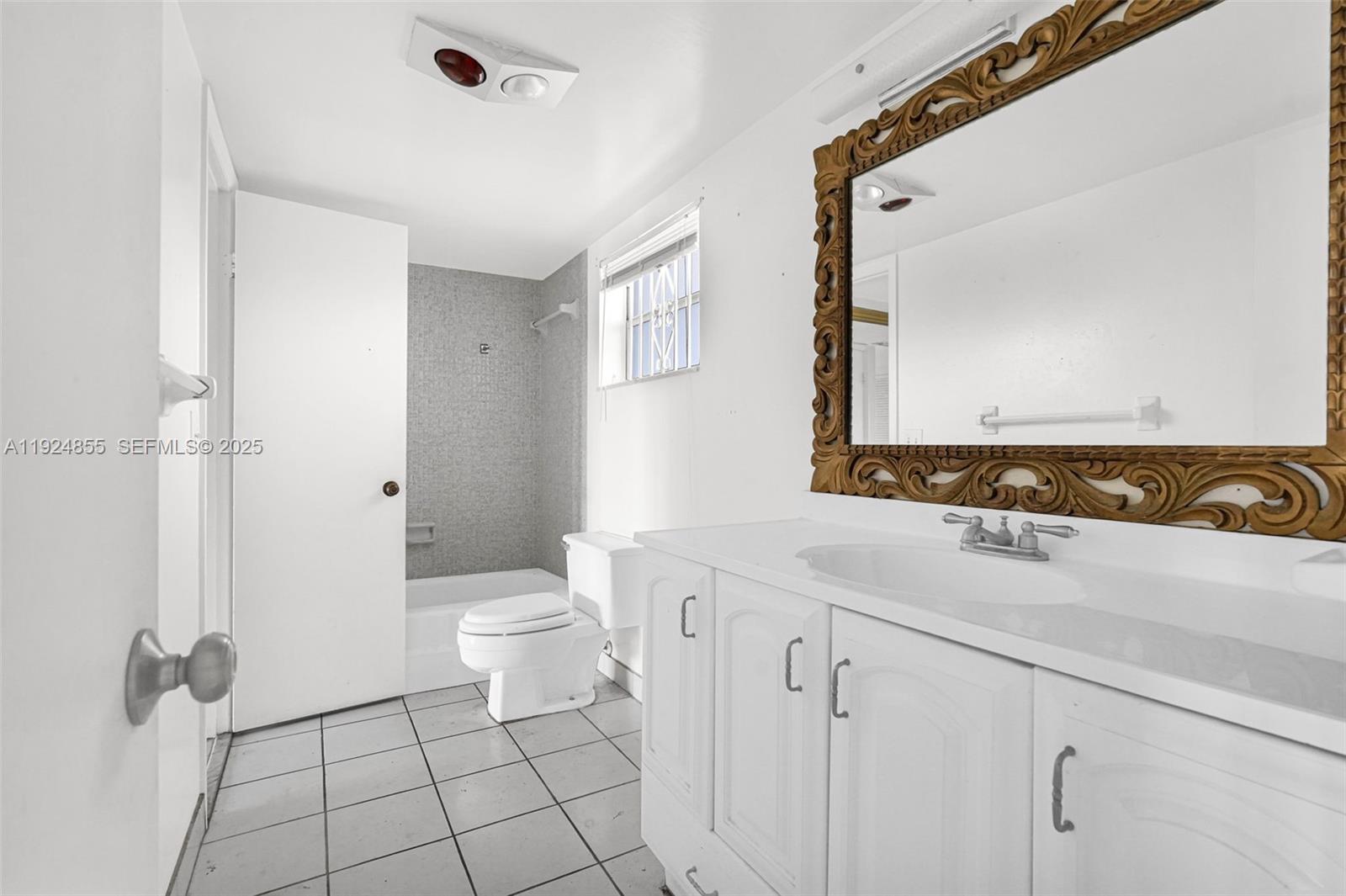 AZURE LAKE CONDO - Residential