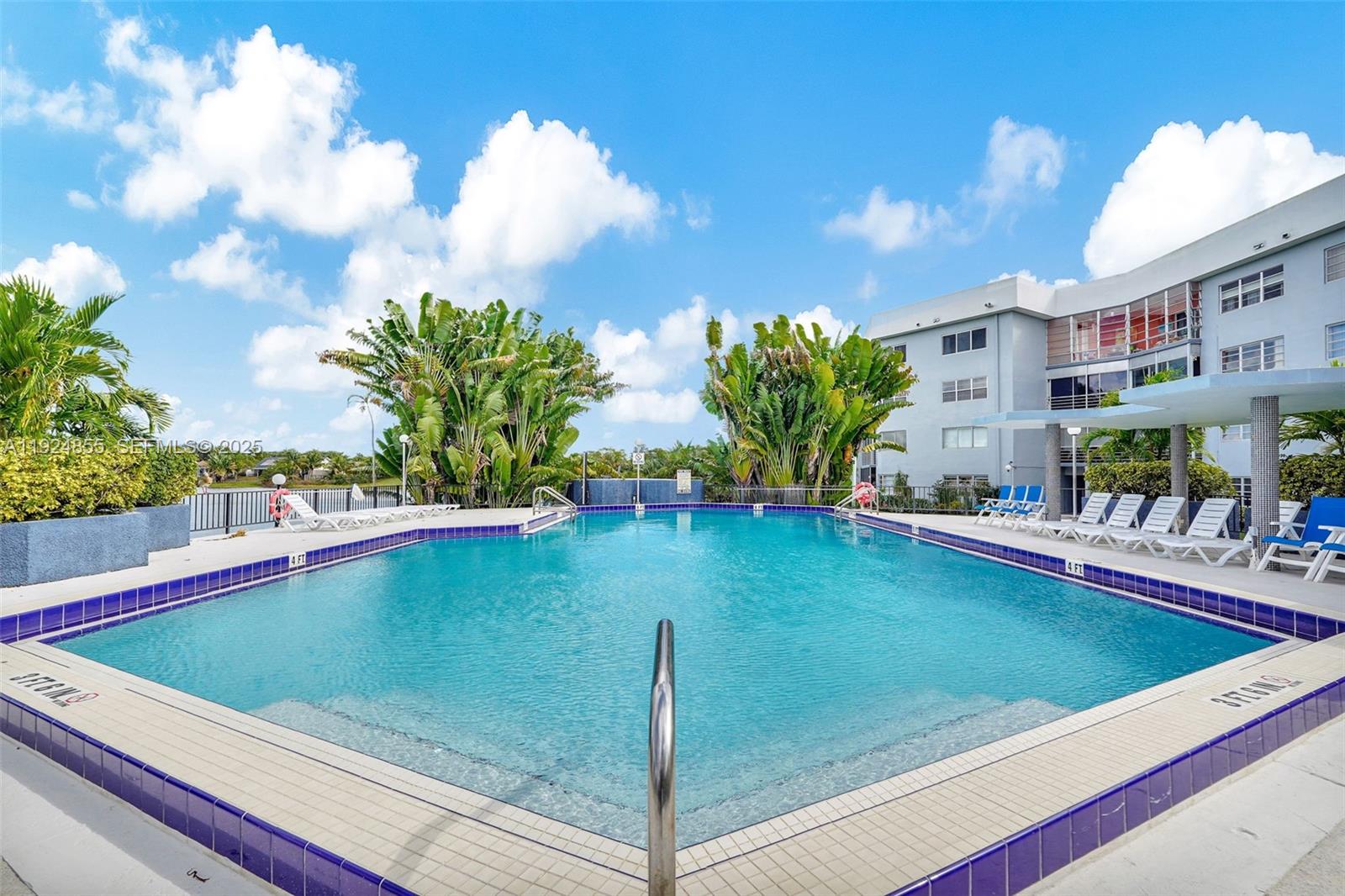 AZURE LAKE CONDO - Residential