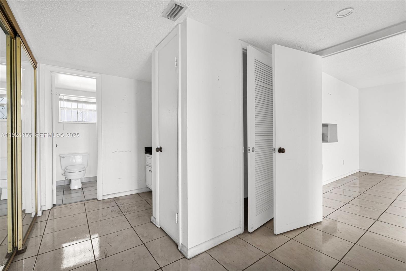 AZURE LAKE CONDO - Residential