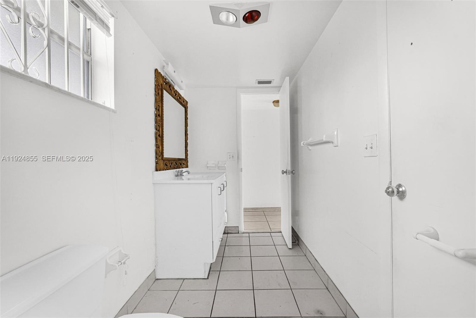 AZURE LAKE CONDO - Residential