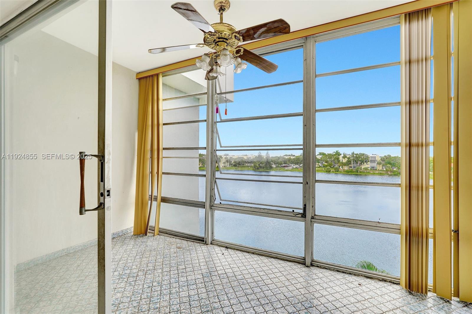 AZURE LAKE CONDO - Residential