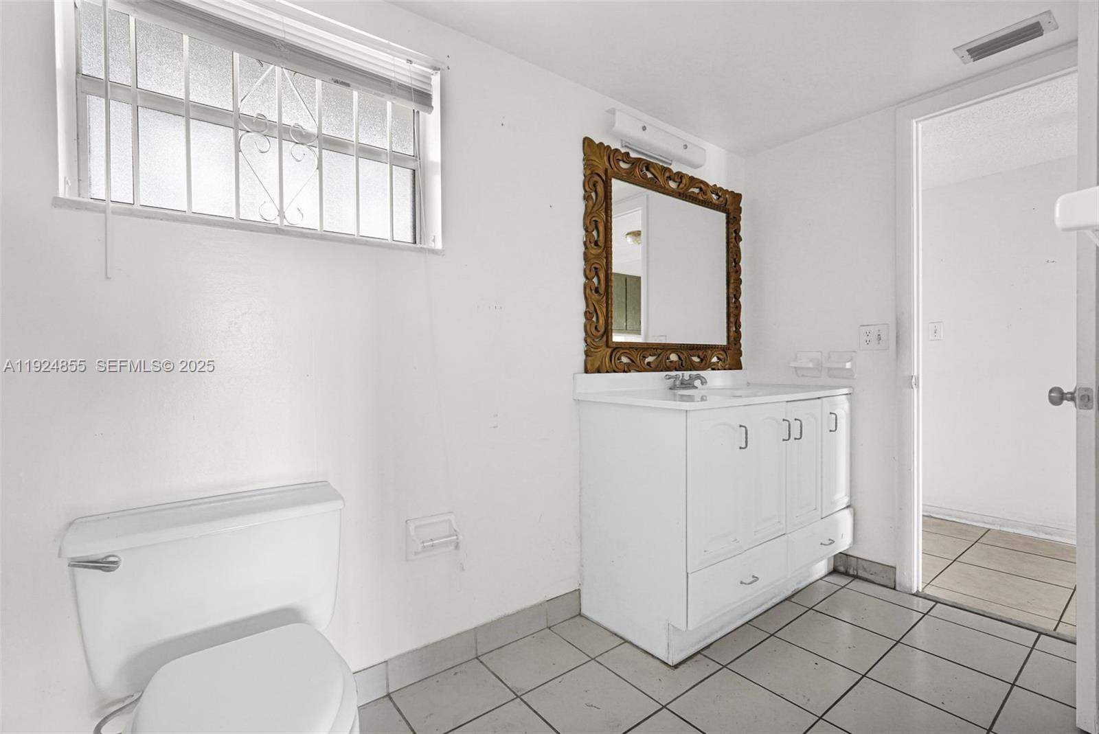 AZURE LAKE CONDO - Residential