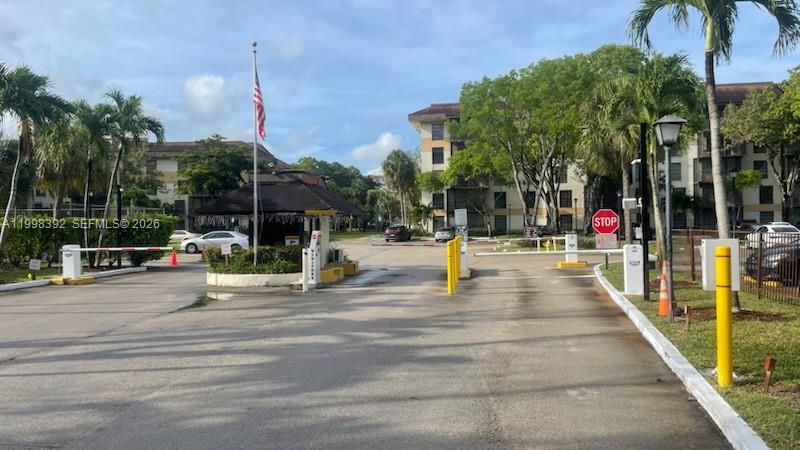 INVERWOOD CONDO - Residential