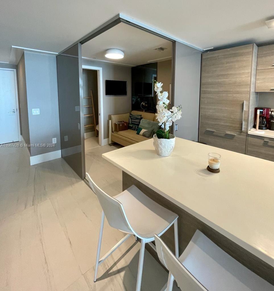 PARAISO BAY CONDO - Residential