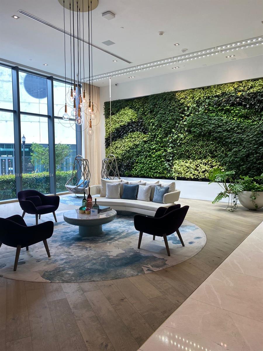 PARAISO BAY CONDO - Residential